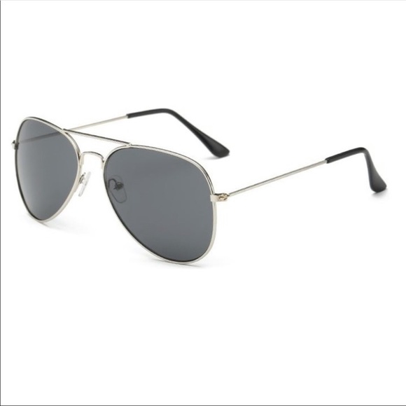 T&J Designs Accessories - Aviator style sunglasses